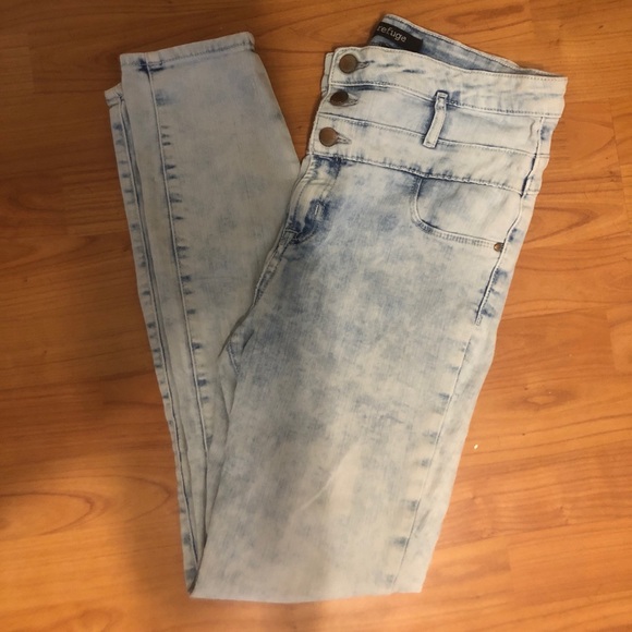 Light washed out denim - Picture 1 of 3